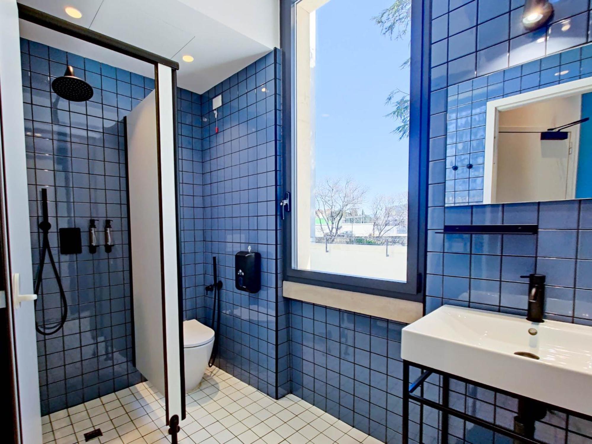 Yellowsquare Hostel